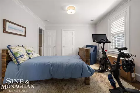 Bedroom - 870 Washington, Grosse Pointe, MI 48230 photo 6 of 6
