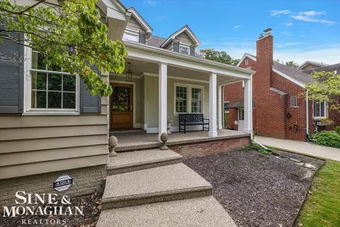 Exterior - 870 Washington, Grosse Pointe, MI 48230 photo 1 of 7