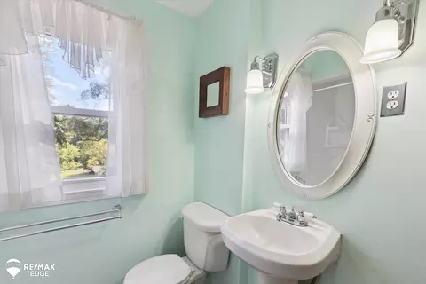 Bath - 6363 Flushing, Flushing, MI 48433 photo 3 of 3