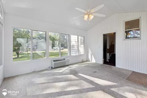 Exterior - 6363 Flushing, Flushing, MI 48433 photo 4 of 17