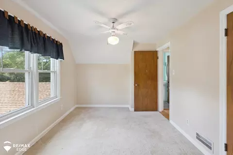 Bedroom - 6363 Flushing, Flushing, MI 48433 photo 8 of 8