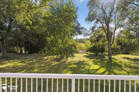 Exterior - 6363 Flushing, Flushing, MI 48433 photo 8 of 17