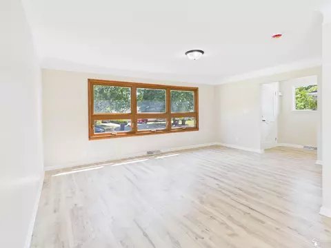 Living - 155 Lavender, Monroe, MI 48162 photo 1 of 8