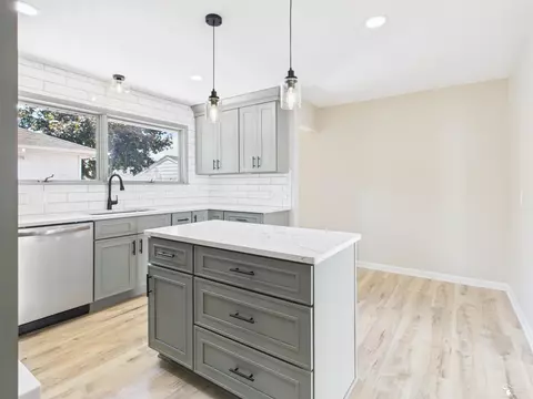 Kitchen - 155 Lavender, Monroe, MI 48162 photo 5 of 6