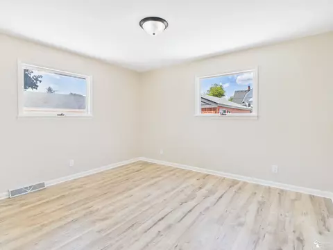 Bedroom - 155 Lavender, Monroe, MI 48162 photo 4 of 7