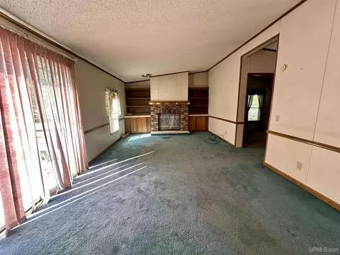 11 Mapleview, Gladstone, MI 49837 photo 8