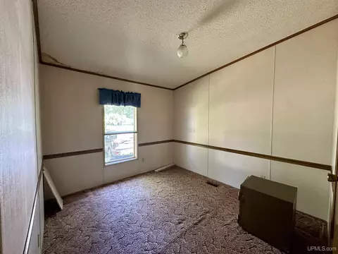 11 Mapleview, Gladstone, MI 49837 photo 14