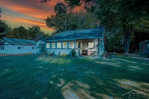 5117 Oakview, Harrison, MI 48625