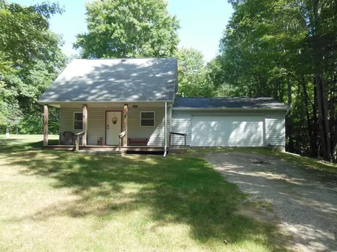 5900 N Eberhart, Harrison, MI 48625 photo 2