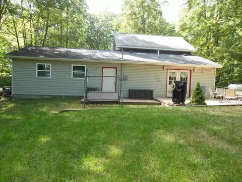5900 N Eberhart, Harrison, MI 48625 photo 9