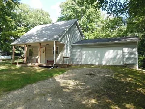 5900 N Eberhart, Harrison, MI 48625