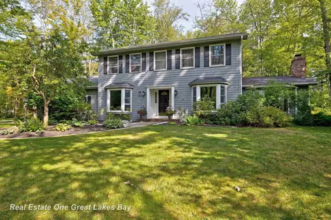 1101 Timber, Midland, MI 48642