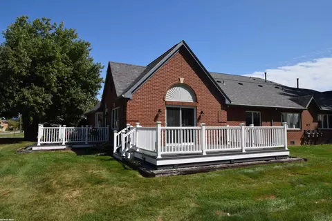 329 Heritage #9, Algonac, MI 48001