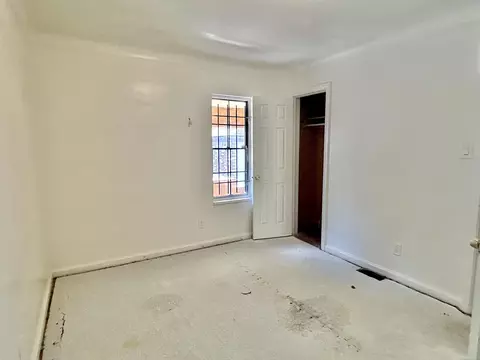 Bedroom - 9892 E Outer, Detroit, MI 48224 photo 3 of 6