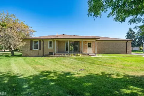 49453 Tarrytown, Shelby Township, MI 48315