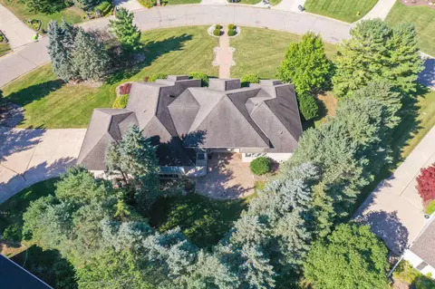 View/Area - 3300 Fieldstone, Flushing, MI 48433 photo 4 of 5