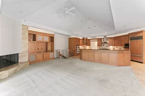 Living - 3300 Fieldstone, Flushing, MI 48433 photo 7 of 8