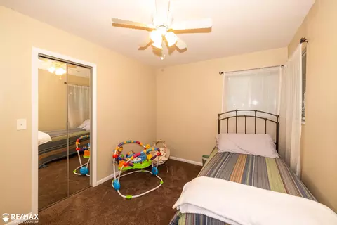 Bedroom - 6543 Dalton, Flushing, MI 48433 photo 4 of 6