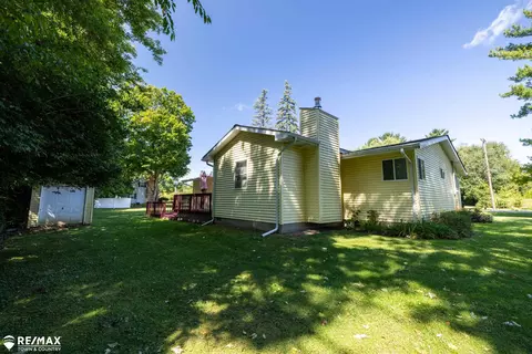 Exterior - 6543 Dalton, Flushing, MI 48433 photo 3 of 6