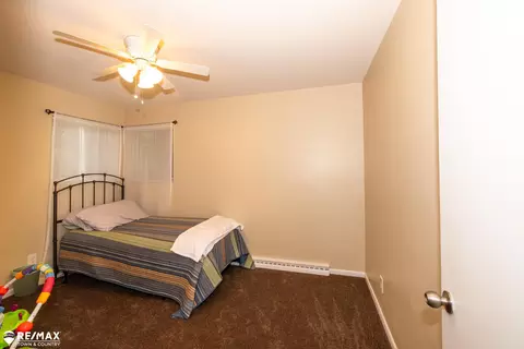 Bedroom - 6543 Dalton, Flushing, MI 48433 photo 3 of 6