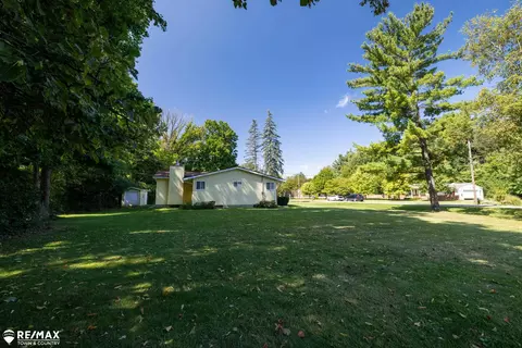 Exterior - 6543 Dalton, Flushing, MI 48433 photo 5 of 6