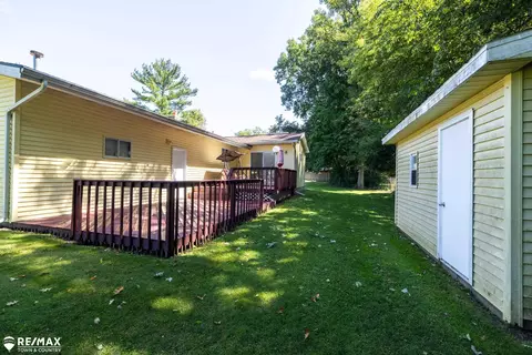 Exterior - 6543 Dalton, Flushing, MI 48433 photo 1 of 6