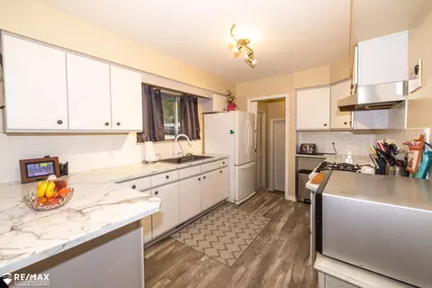 Kitchen - 6543 Dalton, Flushing, MI 48433 photo 1 of 2