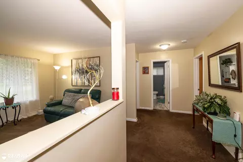 Entry Way - 6543 Dalton, Flushing, MI 48433 photo 2 of 4