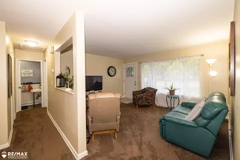 Entry Way - 6543 Dalton, Flushing, MI 48433 photo 3 of 4