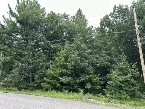 176 Oakridge, Marquette, MI 49855