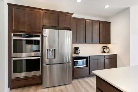 Kitchen - 51376 Maple Leaf, Macomb, MI 48042 photo 4 of 4