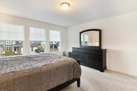 Bedroom - 51376 Maple Leaf, Macomb, MI 48042 photo 2 of 5