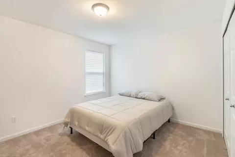 Bedroom - 51376 Maple Leaf, Macomb, MI 48042 photo 3 of 5