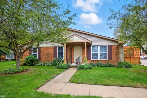 68398 Seymour, Richmond, MI 48062