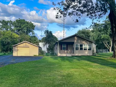 6459 Fenton, Grand Blanc, MI 48507