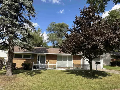 1906 Carmanbrook, Flint, MI 48507