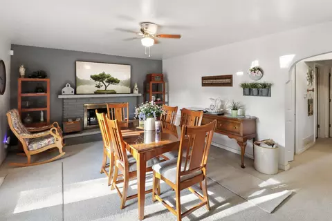 Dining - 2112 Morrish, Flushing, MI 48433 photo 4 of 4