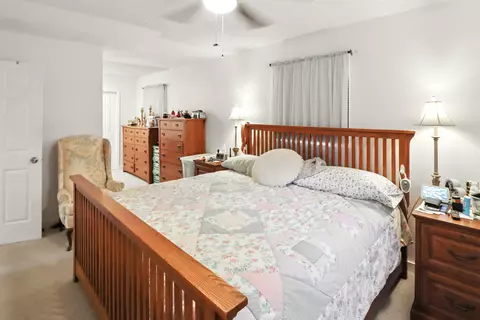 Bedroom - 2112 Morrish, Flushing, MI 48433 photo 4 of 9