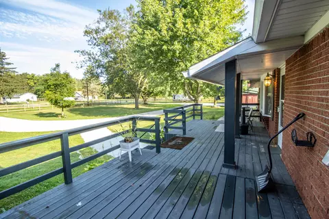 Exterior - 2112 Morrish, Flushing, MI 48433 photo 4 of 27