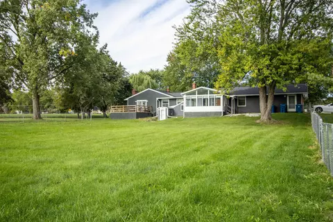 Exterior - 2112 Morrish, Flushing, MI 48433 photo 12 of 27