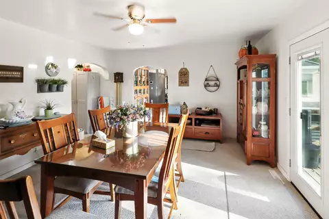 Dining - 2112 Morrish, Flushing, MI 48433 photo 1 of 4