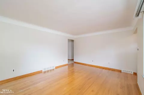Living - 1846 Aline, Grosse Pointe Woods, MI 48236 photo 3 of 3