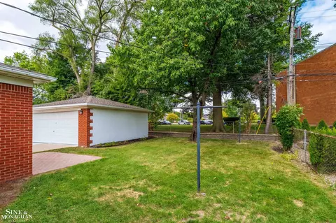 Exterior - 1846 Aline, Grosse Pointe Woods, MI 48236 photo 2 of 8