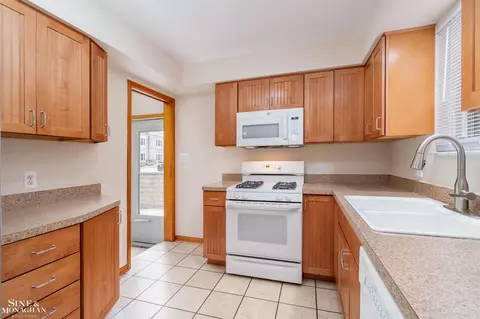 Kitchen - 1846 Aline, Grosse Pointe Woods, MI 48236 photo 3 of 3