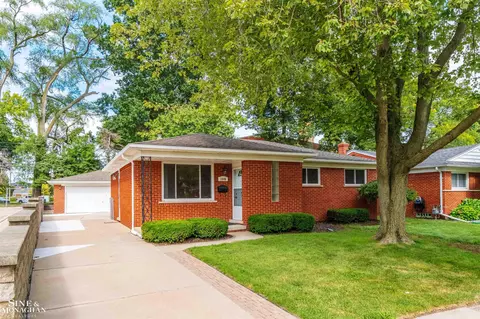 1846 Aline, Grosse Pointe Woods, MI 48236