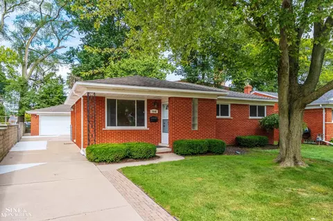 Exterior - 1846 Aline, Grosse Pointe Woods, MI 48236 photo 6 of 8