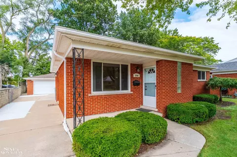 Exterior - 1846 Aline, Grosse Pointe Woods, MI 48236 photo 7 of 8