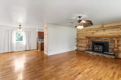 Living - 3034 E Wilson, Clio, MI 48420 photo 3 of 4