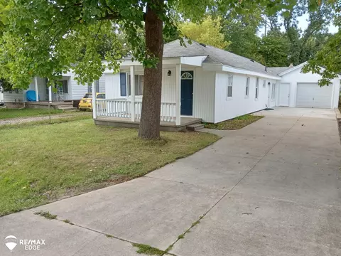 2073 Webber, Burton, MI 48529