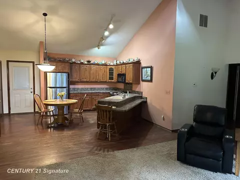 Kitchen - 7320 Gillette, Flushing, MI 48433 photo 5 of 5